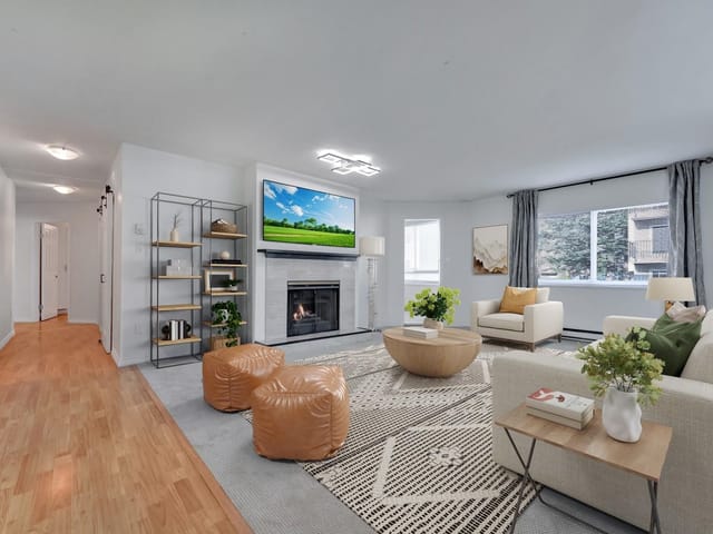 Apartment for sale in Maple Ridge, Maple Ridge, 103 22241 Selkirk Avenue, 263150644 | Realtylink.org