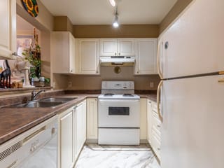Apartment for sale in Surrey, North Surrey, 427 9979 140 Street, 263150660 | Realtylink.org