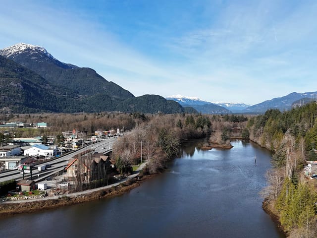 Apartment for sale in Squamish, Squamish, 415 1500 Scott Crescent, 263150814 | Realtylink.org