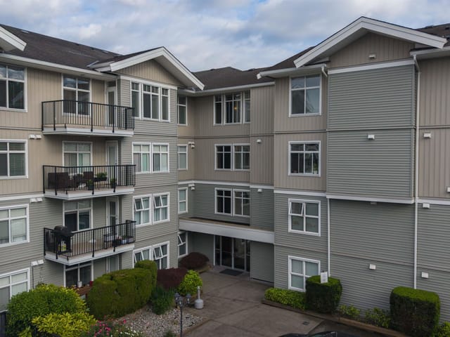 Apartment for sale in Abbotsford, Abbotsford, 204 33255 Old Yale Road, 263150931 | Realtylink.org