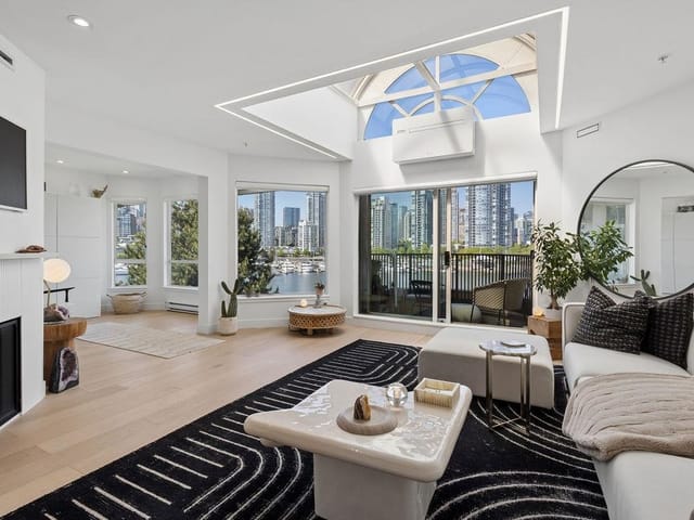 Apartment for sale in Vancouver, Vancouver West, PH 409 1859 Spyglass Place, 263151029 | Realtylink.org