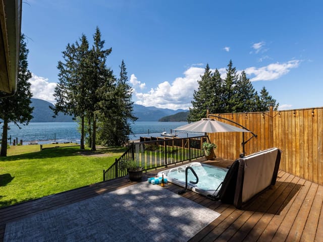House for sale in Harrison Hot Springs, Harrison Lake, 6535 Rockwell Drive, 263151077 | Realtylink.org