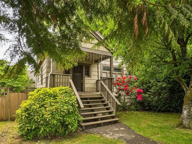 House for rent in Vancouver, Vancouver West, 5405 Trafalgar Street, 263151083 | Realtylink.org
