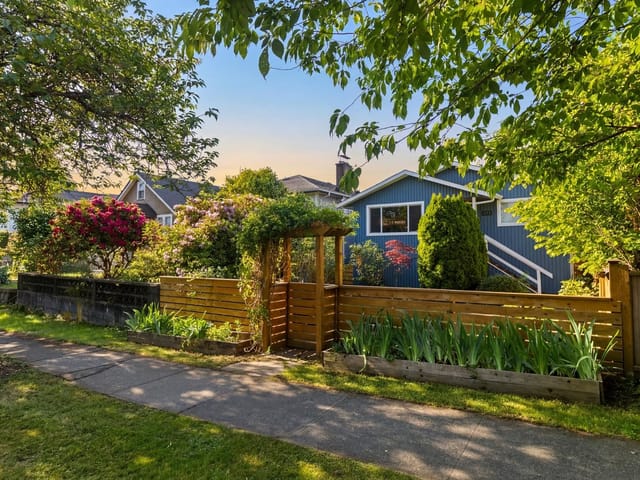 House for sale in Vancouver, Vancouver East, 3172 E 2nd Avenue, 263151121 | Realtylink.org
