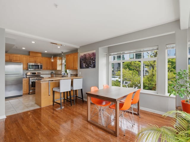 Townhouse for sale in North Vancouver, North Vancouver, 203 W 6th Street, 263151188 | Realtylink.org