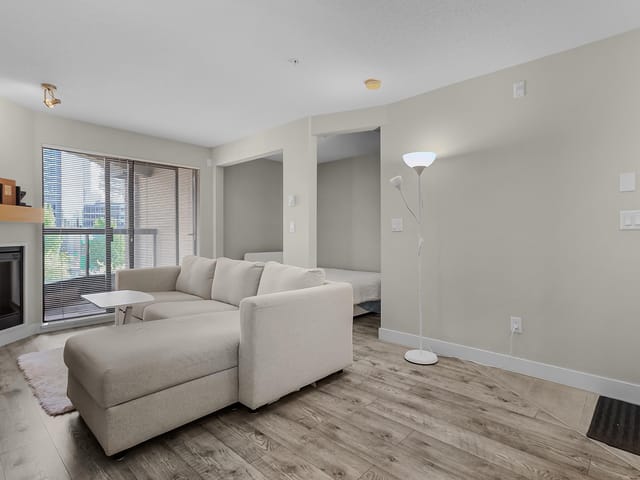 Apartment for sale in Surrey, North Surrey, 331 10838 City Parkway, 263151225 | Realtylink.org