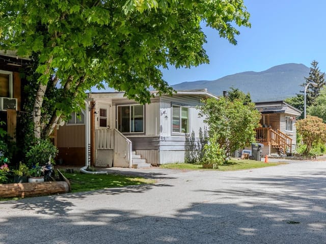 Manufactured Home for sale in Squamish, Squamish, 93 40157 Government Road, 263151272 | Realtylink.org