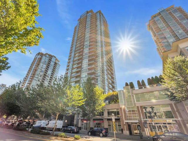 Apartment for sale in Coquitlam, Coquitlam, 605 2968 Glen Drive, 263151352 | Realtylink.org