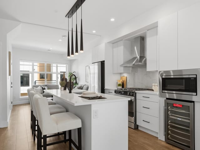 Townhouse for sale in Surrey, South Surrey White Rock, 24 177 175a Street, 263151513 | Realtylink.org