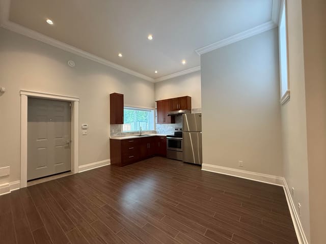 House for rent in Burnaby, Burnaby South, 6688 Altringham Court, 263151572 | Realtylink.org