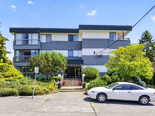Apartment for sale in White Rock, South Surrey White Rock, 203 1390 Merklin Street, 263151700 | Realtylink.org