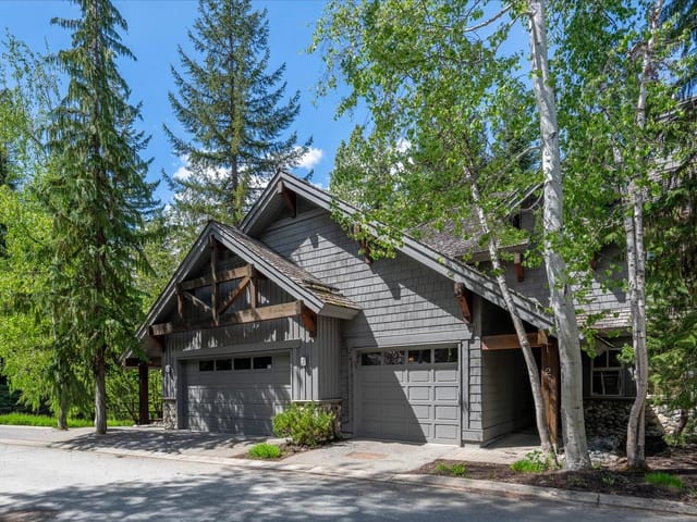 Townhouse for sale in Whistler, Whistler, 1 4668 Blackcomb Way, 263151793 | Realtylink.org