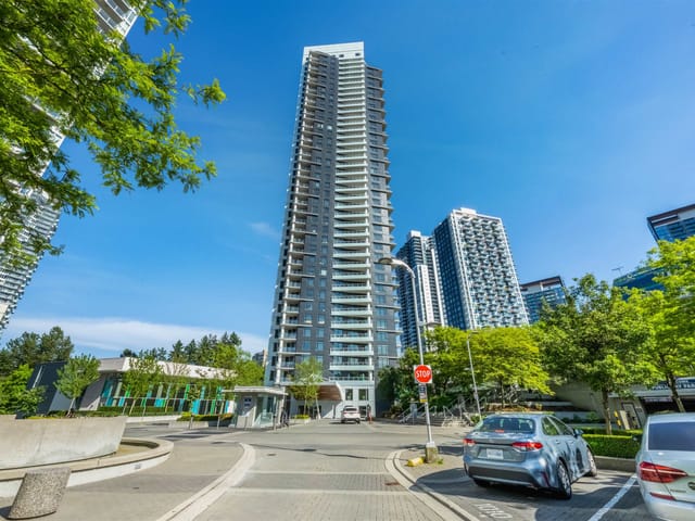 Apartment for sale in Surrey, North Surrey, 2404 9887 Whalley Boulevard, 263151931 | Realtylink.org