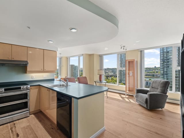 Apartment for sale in Vancouver, Vancouver West, 1207 1009 Expo Boulevard, 263152011 | Realtylink.org