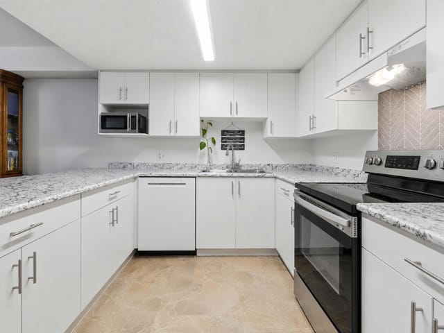Townhouse for sale in Surrey, Surrey, 103 7139 133a Street, 263152055 | Realtylink.org