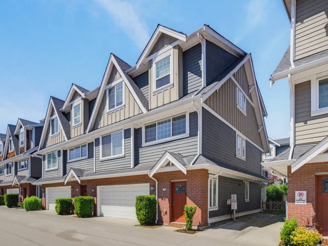 Townhouse for sale in Surrey, South Surrey White Rock, 50 15988 32 Avenue, 263152255 | Realtylink.org