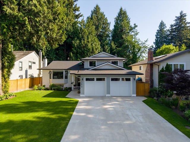 House for sale in Surrey, South Surrey White Rock, 12674 19 Avenue, 263152258 | Realtylink.org