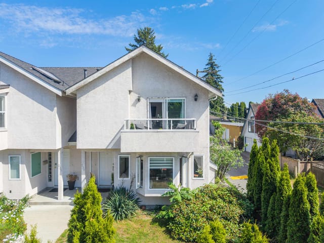 1/2 Duplex for sale in North Vancouver, North Vancouver, 230 St. Patricks Avenue, 263152310 | Realtylink.org