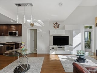 Apartment for sale in Surrey, South Surrey White Rock, 409 15428 31 Avenue, 263152319 | Realtylink.org