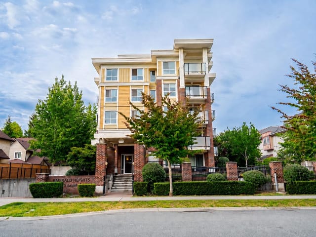 Apartment for sale in Surrey, North Surrey, 313 13883 Laurel Drive, 263152360 | Realtylink.org