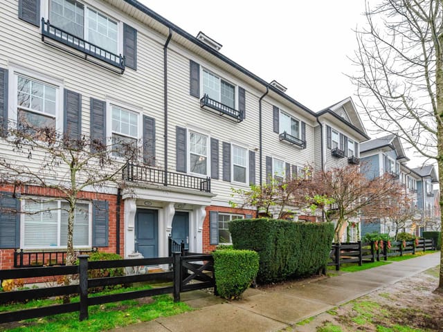 Townhouse for sale in Surrey, Cloverdale, 38 18983 72a Avenue, 263152483 | Realtylink.org