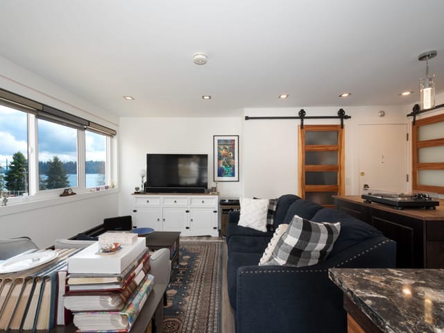Apartment for sale in West Vancouver, West Vancouver, 303 1845 Bellevue Avenue, 263152575 | Realtylink.org
