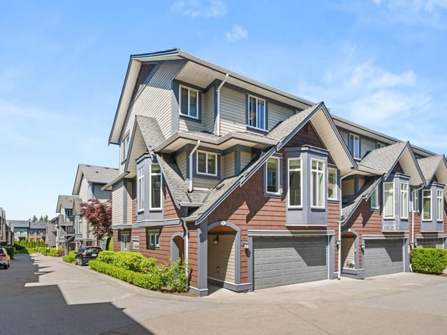 Townhouse for sale in Surrey, South Surrey White Rock, 10 15977 26 Avenue, 263152760 | Realtylink.org