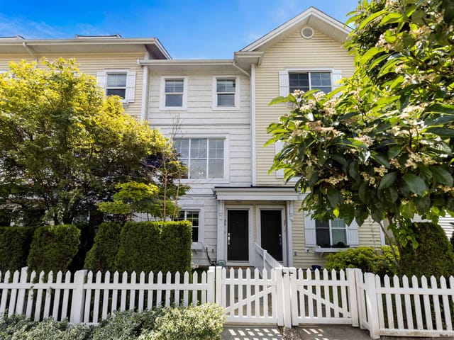 Townhouse for sale in Surrey, South Surrey White Rock, 36 16228 16 Avenue, 263152816 | Realtylink.org