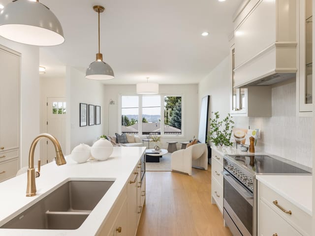 1/2 Duplex for sale in Coquitlam, Coquitlam, 103 903 Edgar Avenue, 263152997 | Realtylink.org