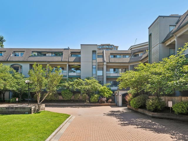 Apartment for sale in Coquitlam, Coquitlam, 409 2925 Glen Drive, 263153117 | Realtylink.org