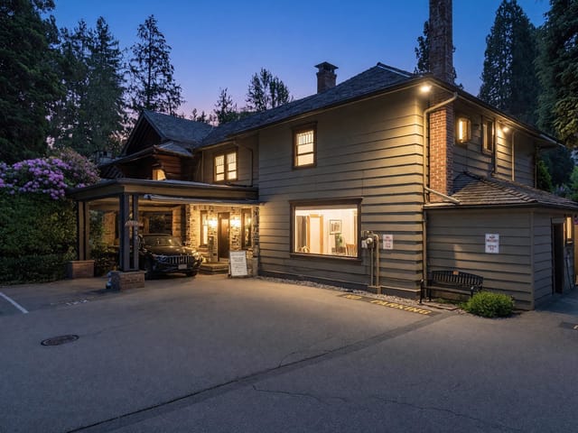 Townhouse for sale in West Vancouver, West Vancouver, 207 235 Keith Road, 263153172 | Realtylink.org