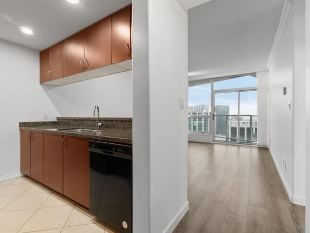 Apartment for rent in Vancouver, Vancouver West, 3502 1111 W Pender Street, 263153267 | Realtylink.org