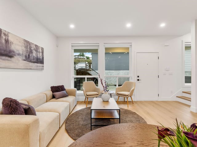 1/2 Duplex for sale in Surrey, South Surrey White Rock, 102 16697 16 Avenue, 263153279 | Realtylink.org