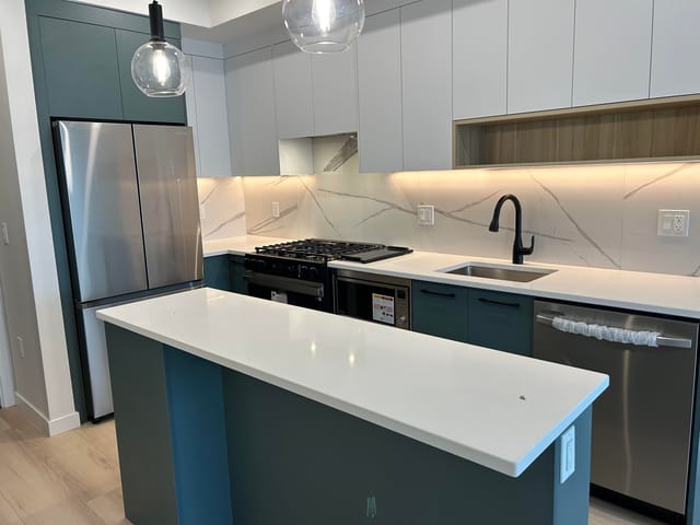 Apartment for sale in Surrey, Surrey, 305 6270 Gooseberry Drive, 263153355 | Realtylink.org