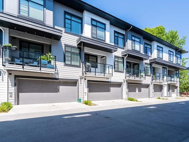 Townhouse for sale in Surrey, Cloverdale, 34 7127 193a Street, 263153369 | Realtylink.org