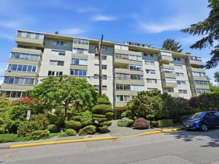 Apartment for sale in West Vancouver, West Vancouver, 215 1425 Esquimalt Avenue, 263153390 | Realtylink.org