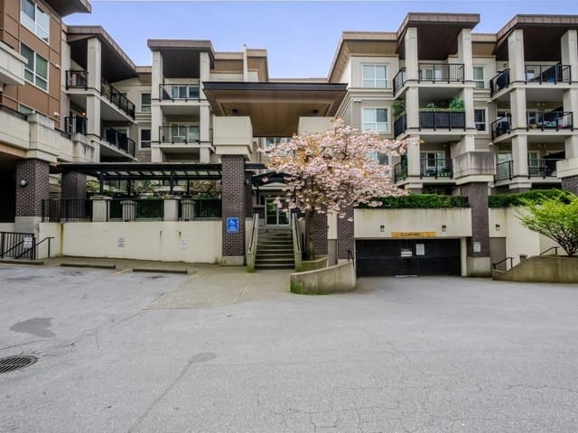 Apartment for sale in Surrey, North Surrey, 104 9655 King George Boulevard, 263153434 | Realtylink.org