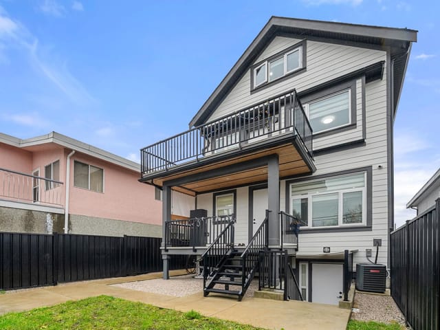 1/2 Duplex for sale in Vancouver, Vancouver East, 6749 Knight Street, 263153436 | Realtylink.org