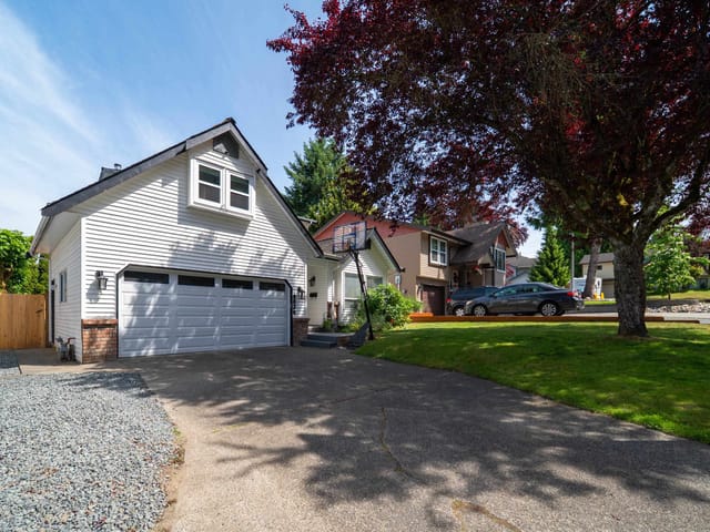 House for sale in Surrey, Surrey, 8034 138 Street, 263153451 | Realtylink.org