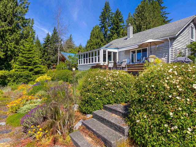 House for sale in Halfmoon Bay, Sunshine Coast, 7974 Redrooffs Road, 263153496 | Realtylink.org