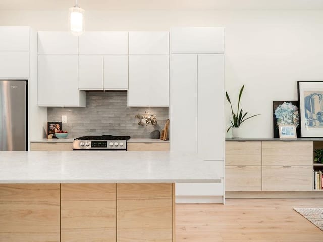 House for sale in Port Moody, Port Moody, 258 April Road, 263153572 | Realtylink.org