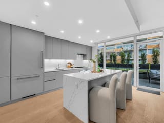 Apartment for sale in West Vancouver, West Vancouver, 301 1331 Marine Drive, 263153763 | Realtylink.org