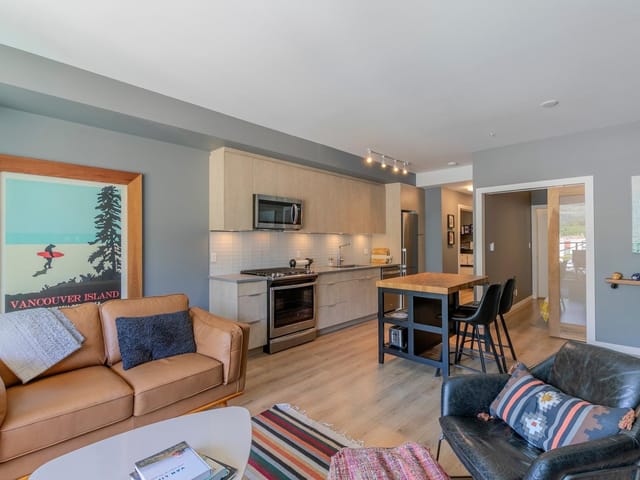 Apartment for sale in Squamish, Squamish, 303 38165 Cleveland Avenue, 263153967 | Realtylink.org