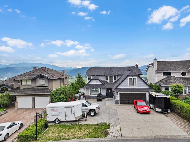 House for sale in Abbotsford, Abbotsford, 35834 Eaglecrest Drive, 263154163 | Realtylink.org