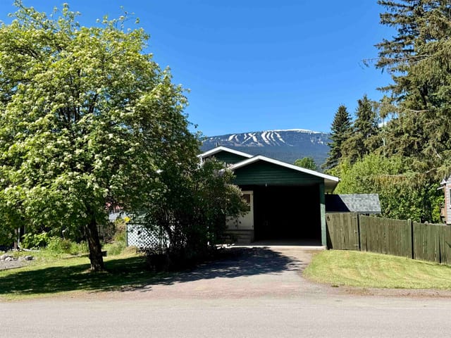 House for sale in Smithers, Smithers And Area, 3845 9th Avenue, 263154284 | Realtylink.org
