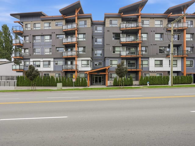 Apartment for sale in Abbotsford, Abbotsford, 302 33568 George Ferguson Way, 263154355 | Realtylink.org
