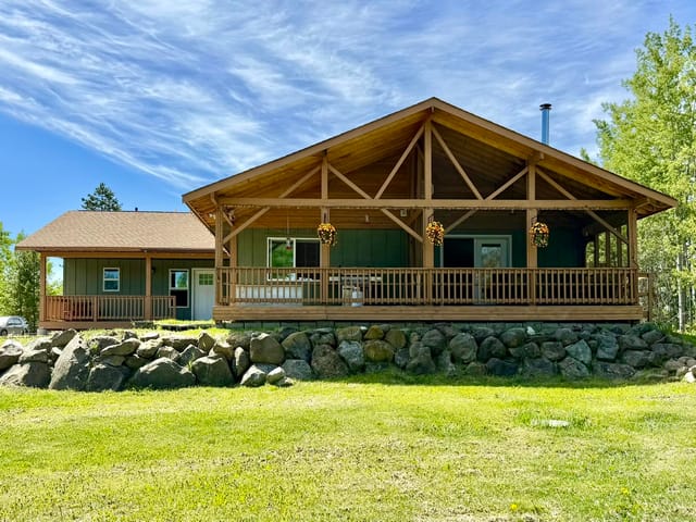 House for sale in Lone Butte, 100 Mile House, 5606 Little Fort 24 Highway, 263154390 | Realtylink.org