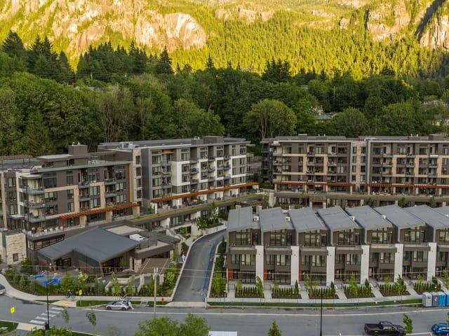 Apartment for sale in Squamish, Squamish, 306 1500 Scott Crescent Crescent, 263154411 | Realtylink.org