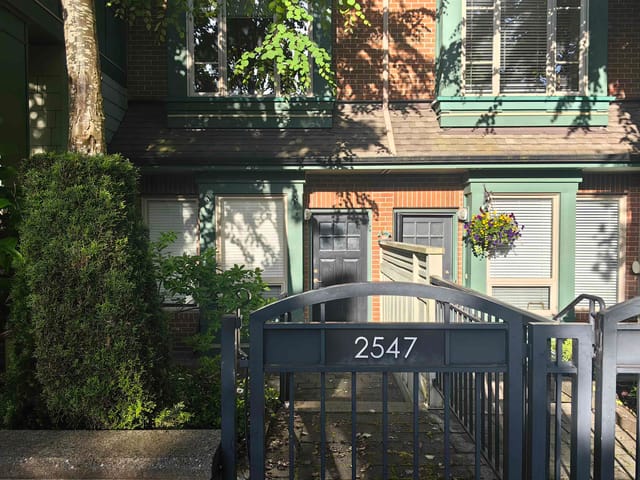 Townhouse for sale in Vancouver, Vancouver West, 2547 East Mall, 263154421 | Realtylink.org