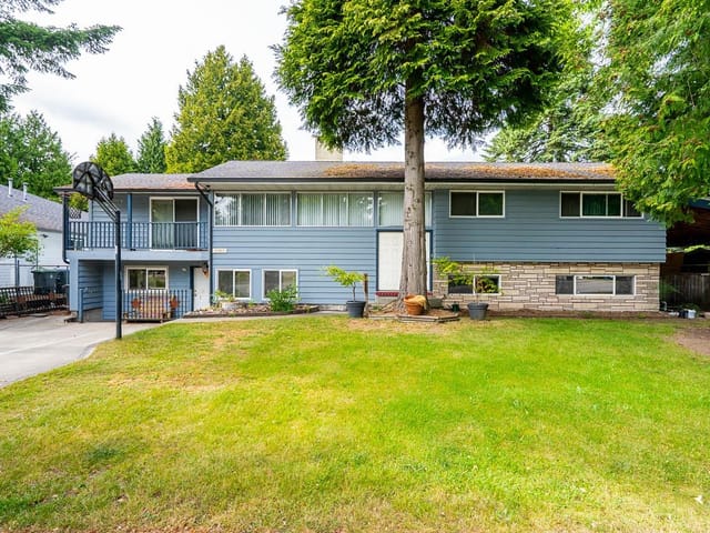 House for sale in Surrey, Surrey, 15661 92 Avenue, 263154478 | Realtylink.org